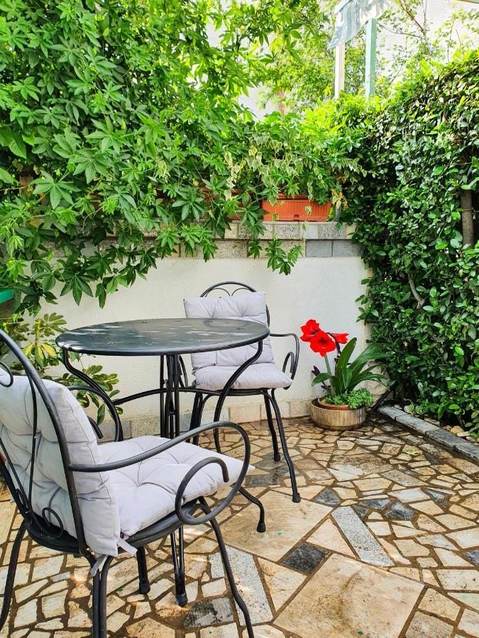 Cozy Studio With Private Terrace Barac Crikvenica Luaran gambar